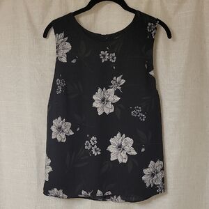 Banana Republic Black & White Floral Blouse